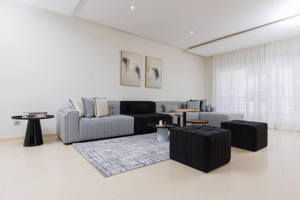 Apartment Elegant 2br In Hay - New Furnishings & Design *