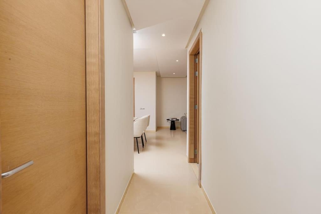 Elegant 2br In Hay - New Furnishings & Design Apartment *